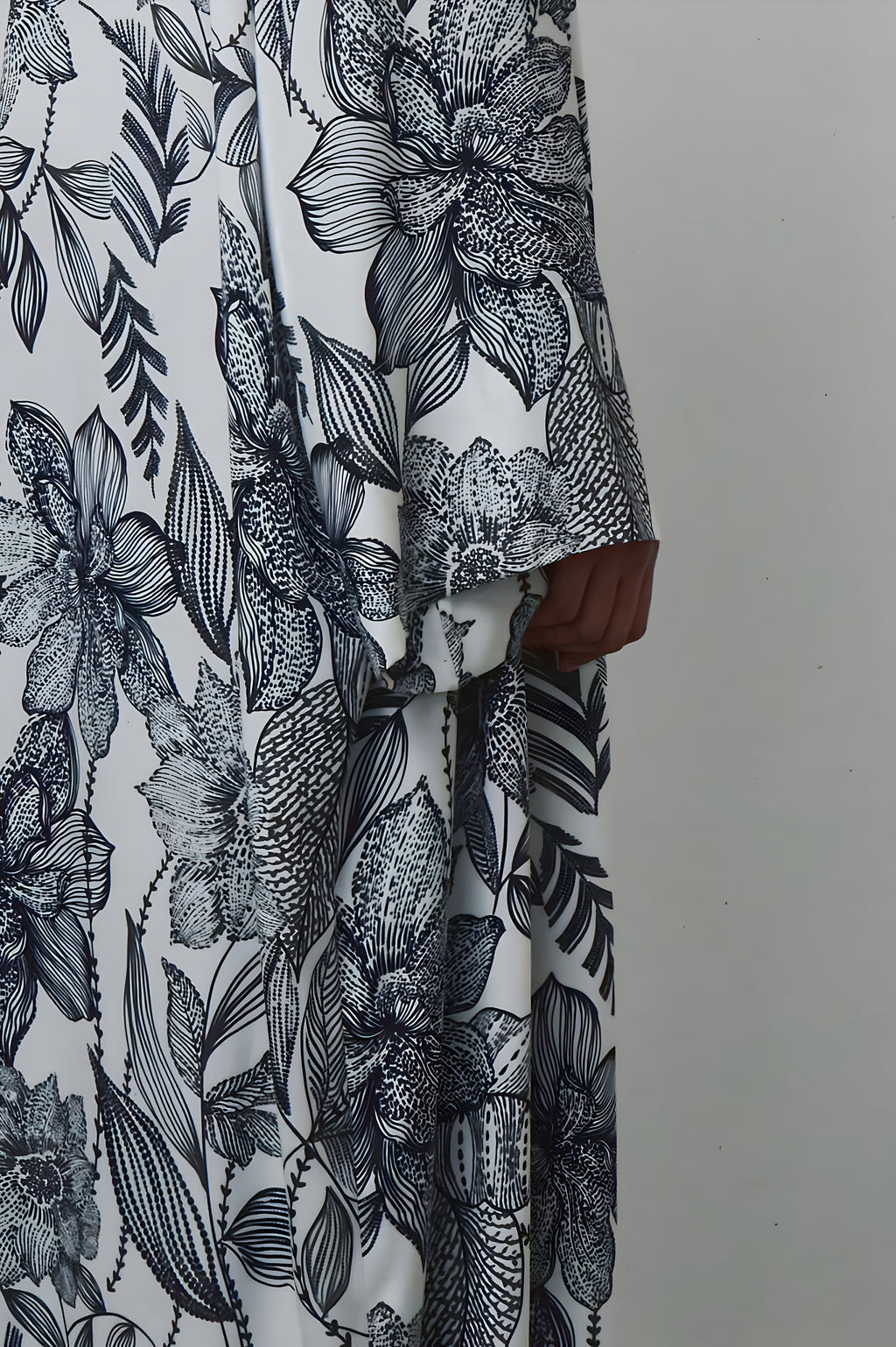 Inez abaya