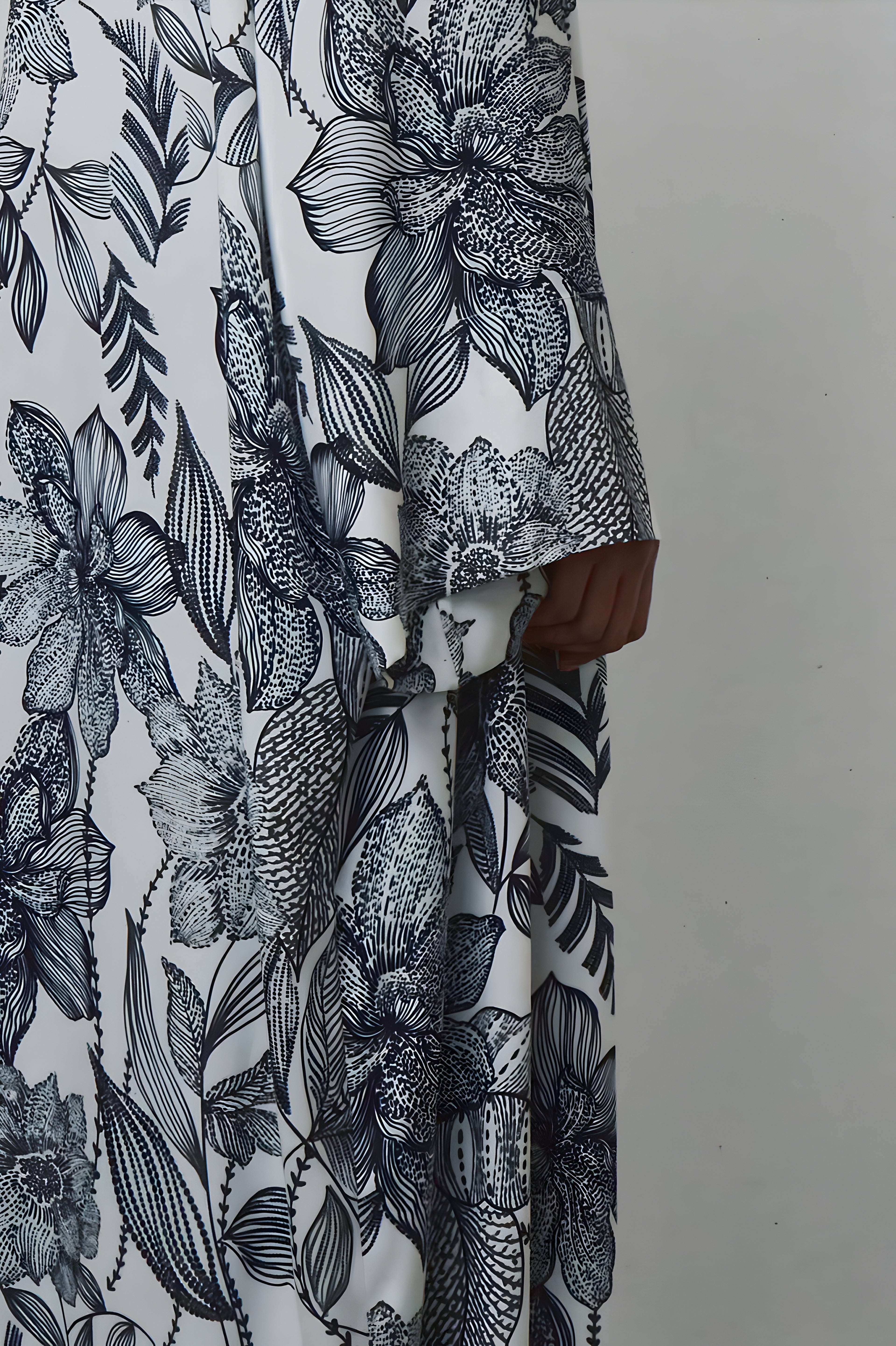Inez abaya